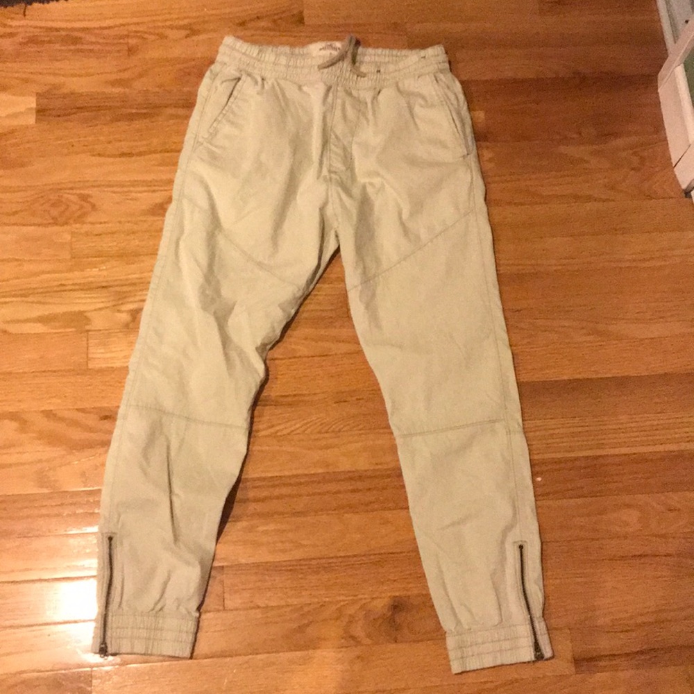 Hollister pants